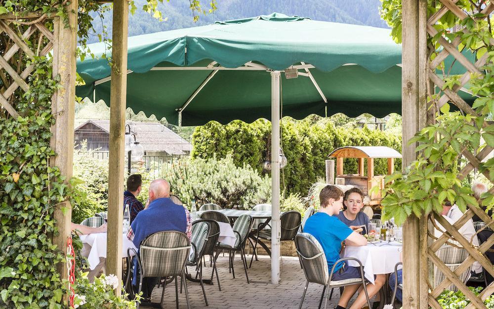 Lener Wirtshaus & Hotel Campo di Trens Exterior photo